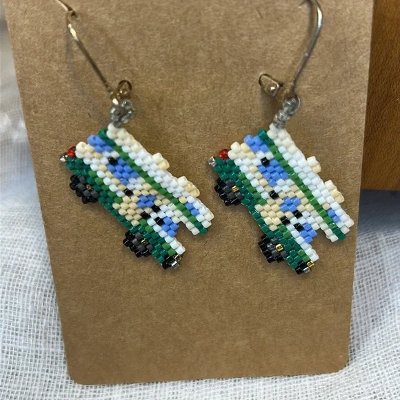 NWT Colorful Beaded Camper RV Earrings - Picture 2 of 5